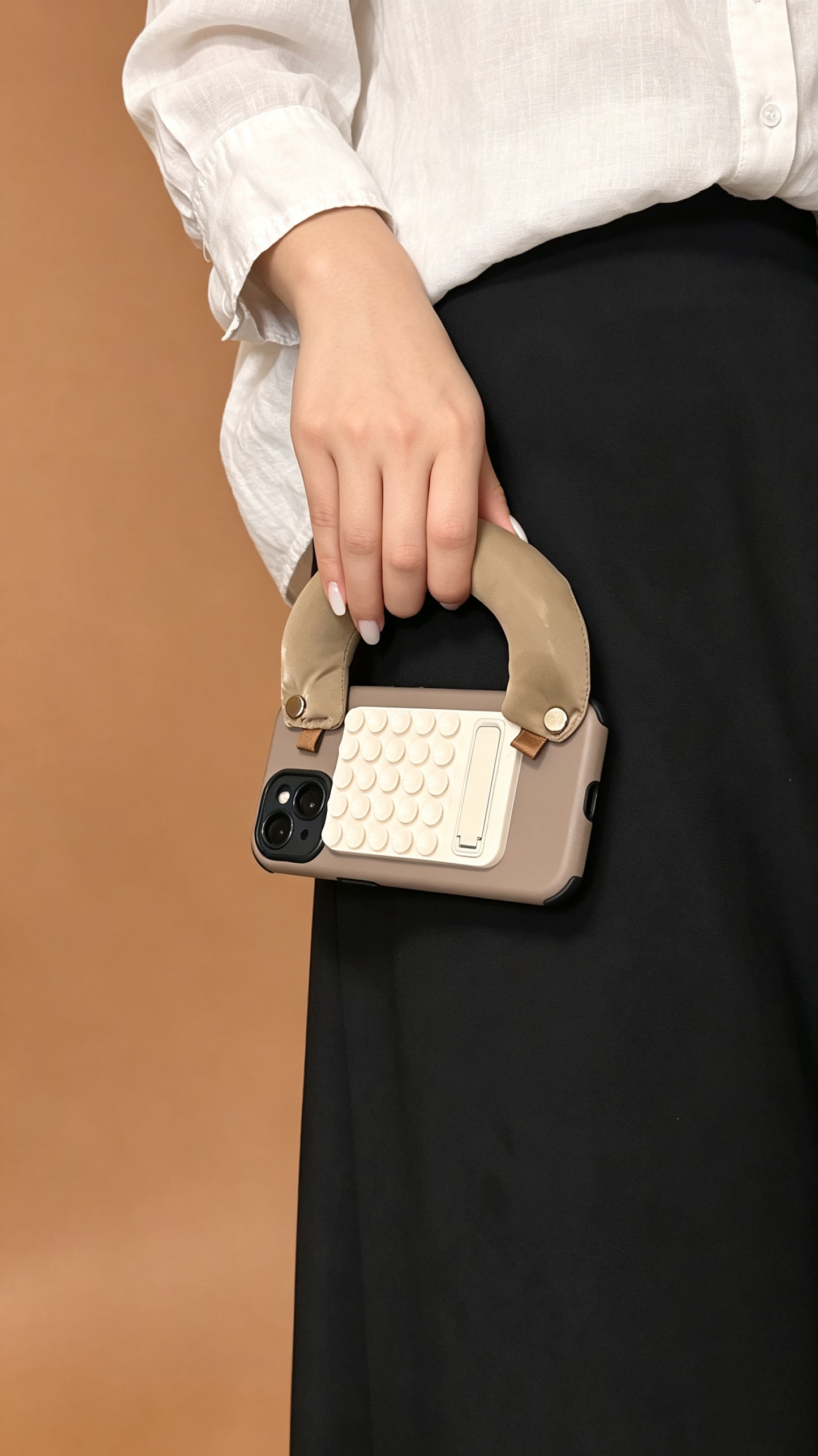 SSEGY™ Mocha Brown Soft-Grip & Suction Cup Fidget Stand Case – The Perfect Blend of Style and Function