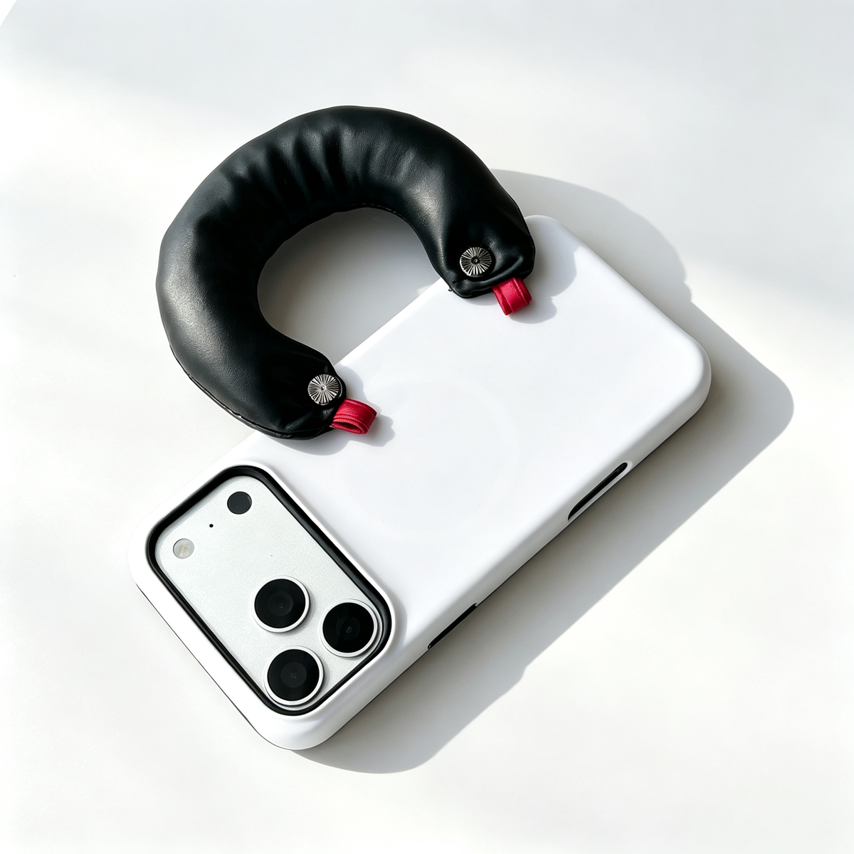 SSEGY™ Cloud Cushion Handle Phone Case White